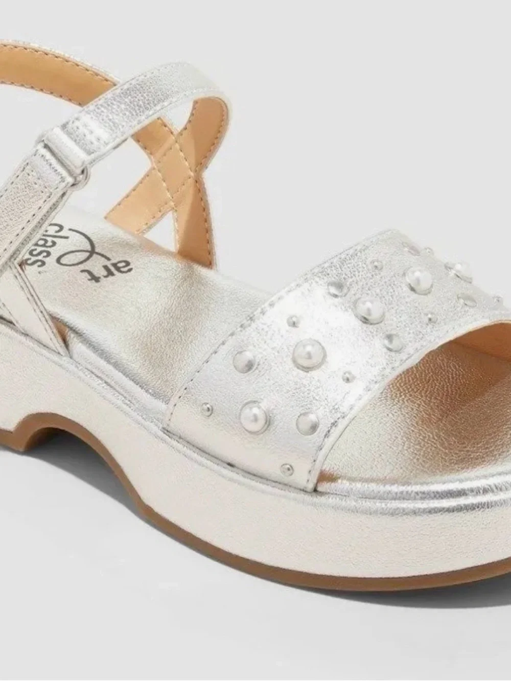 Girls’ Silver Metallic Platform Sandals –Pearl Studded by Art Class- Size 2 NWT